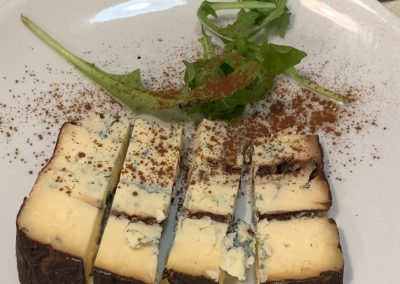 Italian wine tasting tour food options